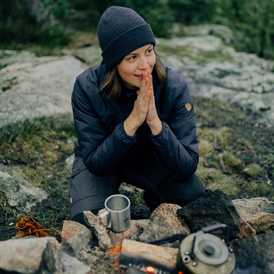 Vidda Pro Ventilirane Hlače W Kratke Fjällräven Tamno Sivo-crne